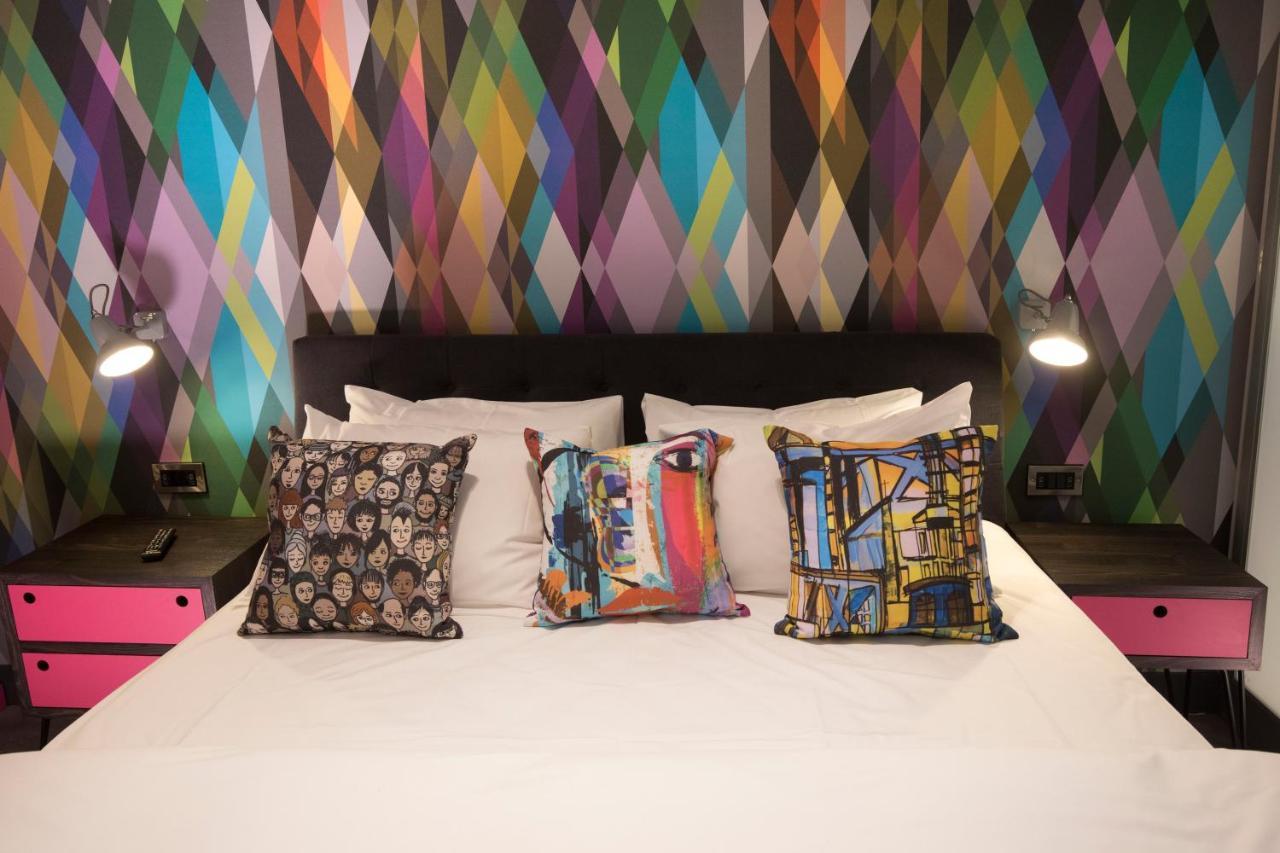Village Hotel Southampton Истли Екстериор снимка