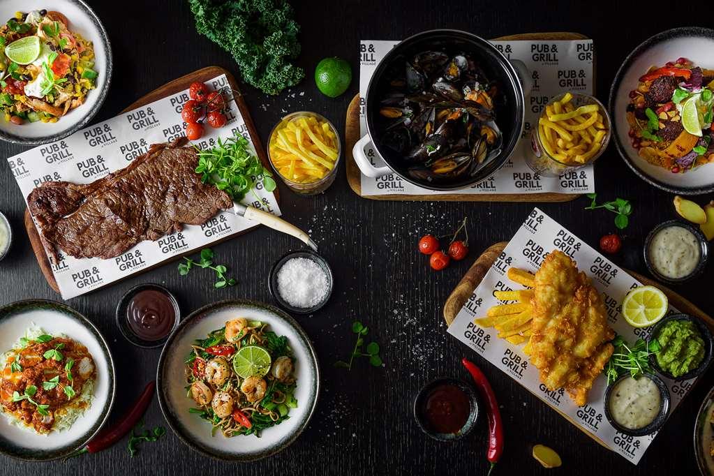 Village Hotel Southampton Истли Ресторант снимка